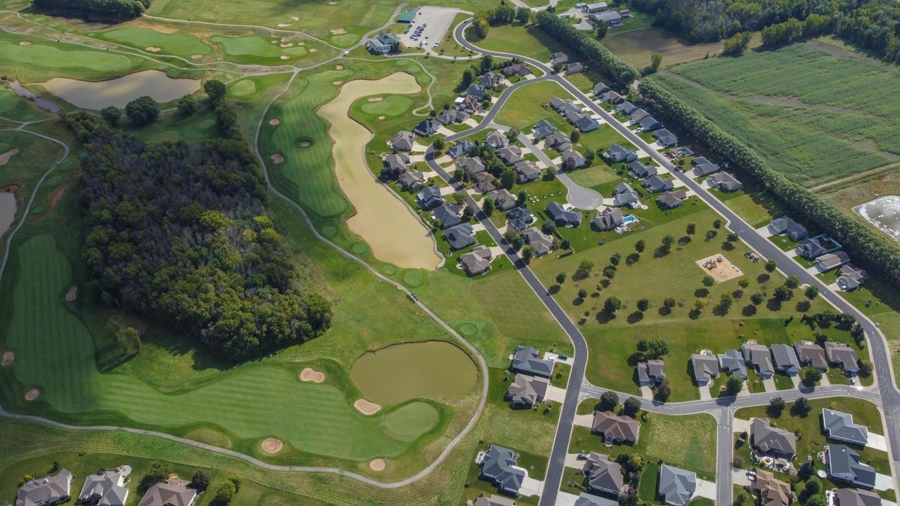 526 Royal Saint Pats Drive, Unit 143 Wrightstown, WI 54180 - Photo 25 of 39