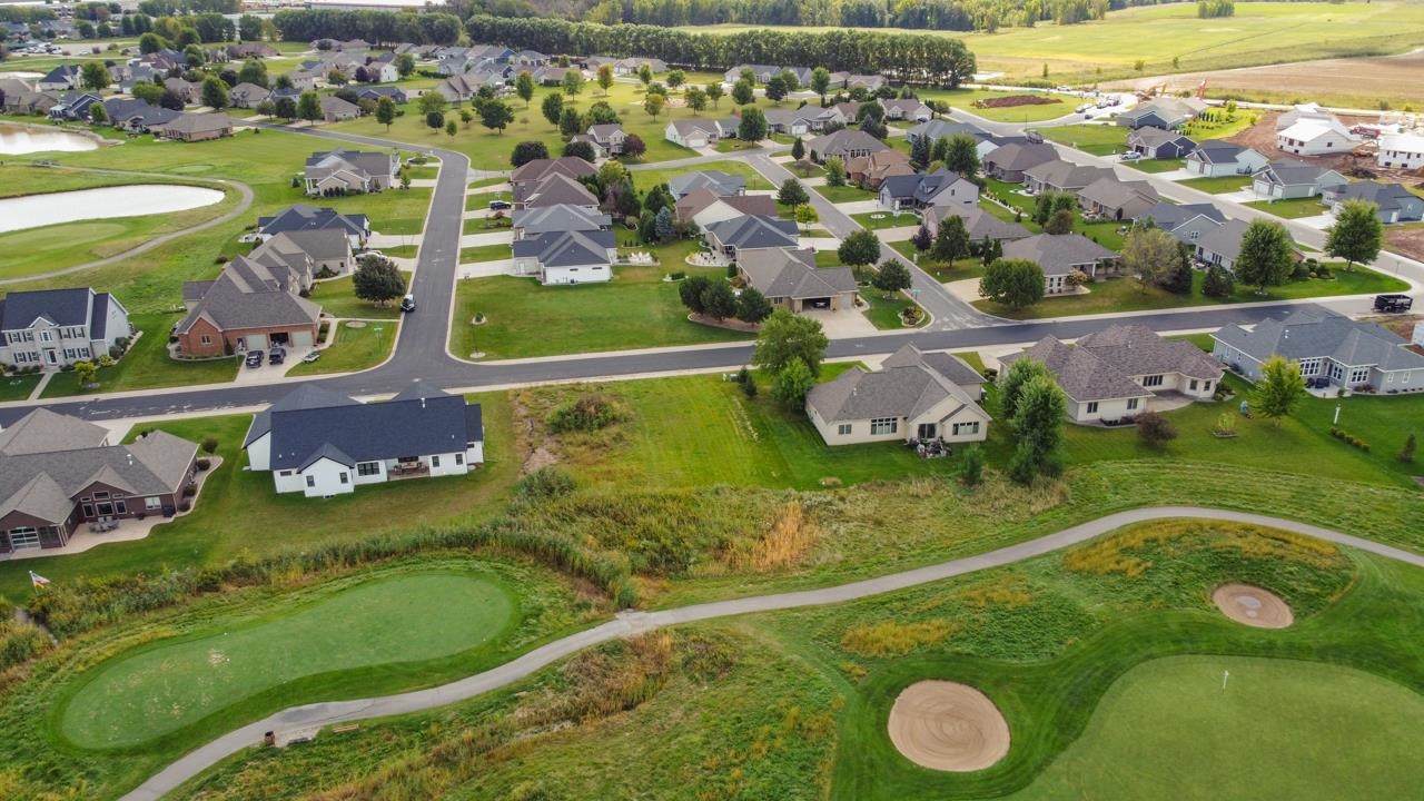 526 Royal Saint Pats Drive, Unit 143 Wrightstown, WI 54180 - Photo 34 of 39