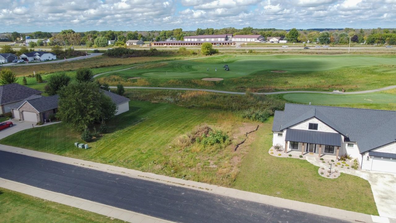 526 Royal Saint Pats Drive, Unit 143 Wrightstown, WI 54180 - Photo 6 of 39