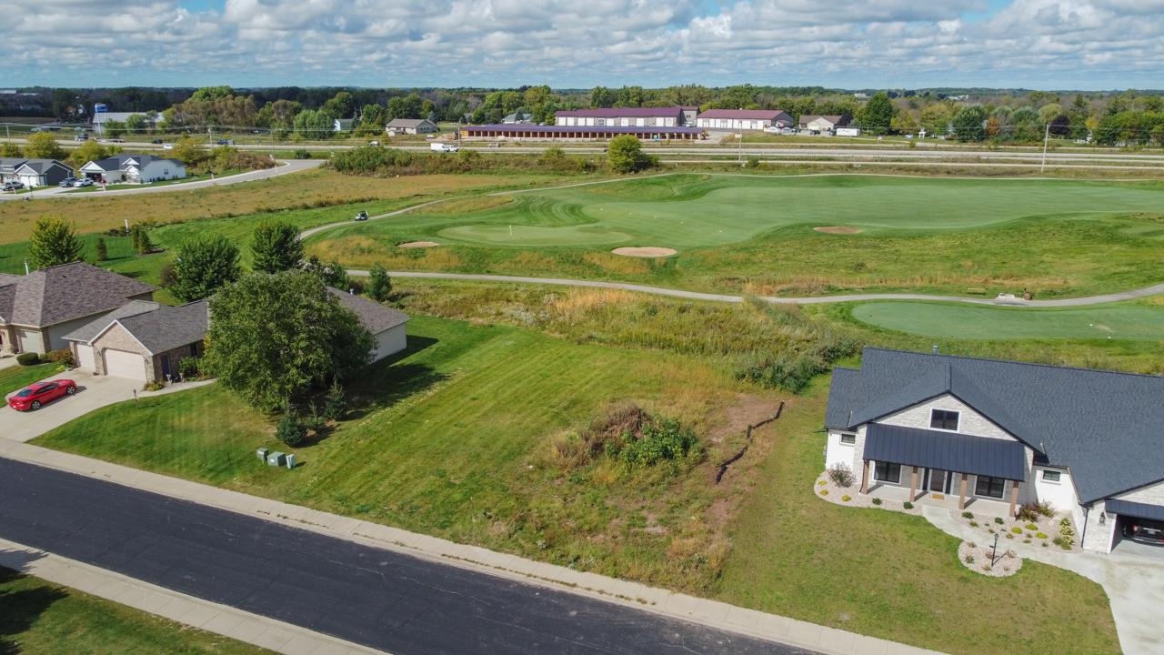 526 Royal Saint Pats Drive, Unit 143 Wrightstown, WI 54180 - Photo 8 of 39