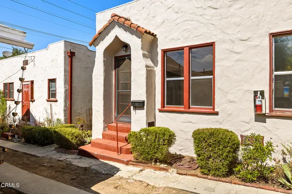 $2,200 | 6910 North Figueroa Street, Los Angeles, CA 90042