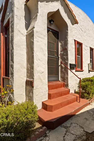 $2,200 | 6910 North Figueroa Street, Los Angeles, CA 90042