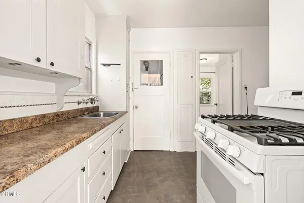 $2,200 | 6910 North Figueroa Street, Los Angeles, CA 90042