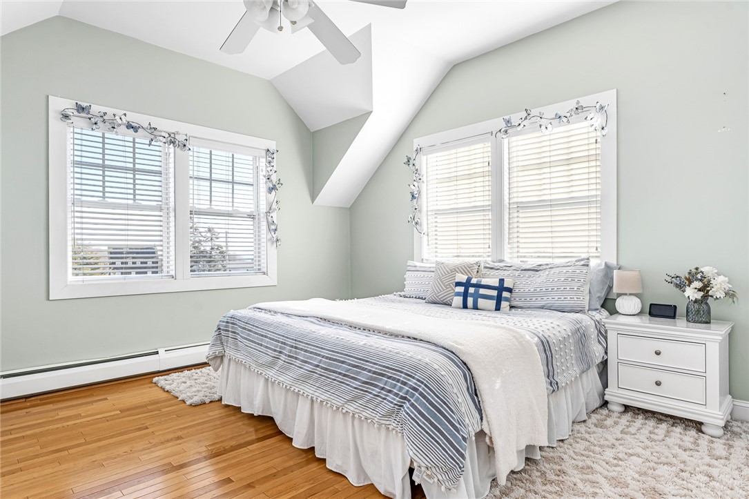16 Homestead Road Narragansett, RI 02882 - Photo 25 of 40 3rd Floor - Large Bdrm w/ Ocean Views