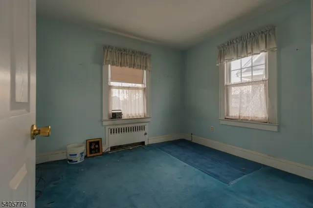 $499,000 | 142 West Gibbons Street, Linden, NJ 07036