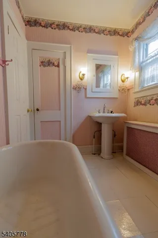 $499,000 | 142 West Gibbons Street, Linden, NJ 07036