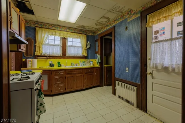 $499,000 | 142 West Gibbons Street, Linden, NJ 07036