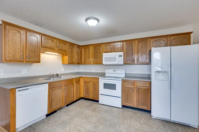 $1,650 | 2472 Rafiki Drive, Clarksville, TN 37042