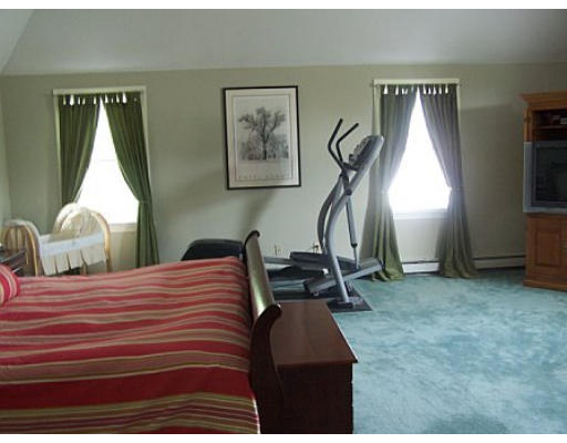 7 Forest Edge Road Easton, MA 02375 - Photo 13 of 15 Gallery Image 13