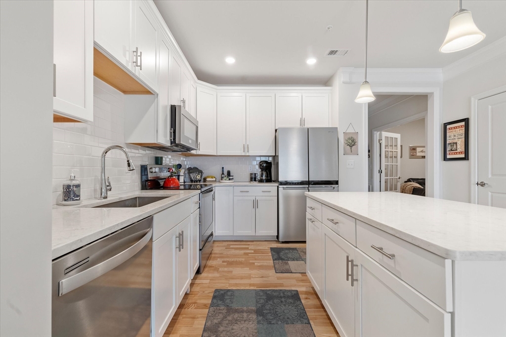 4203 Peters Farm Way, Unit 4203 Westborough, MA 01581 - Photo 9 of 34