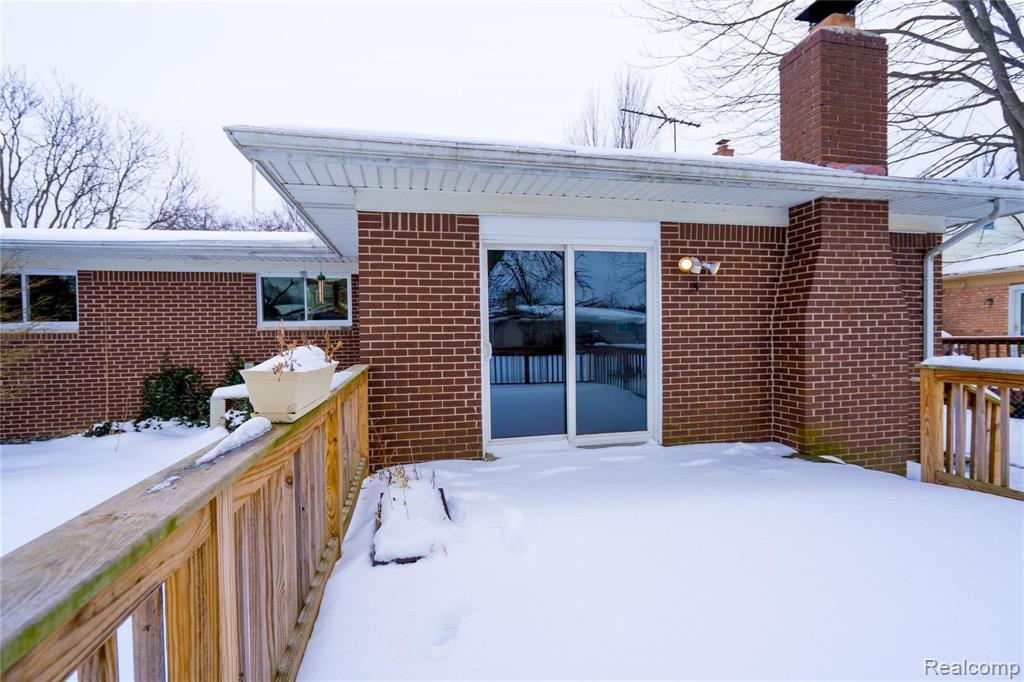 42278 Hanford Road Canton, MI 48187 - Photo 8 of 79