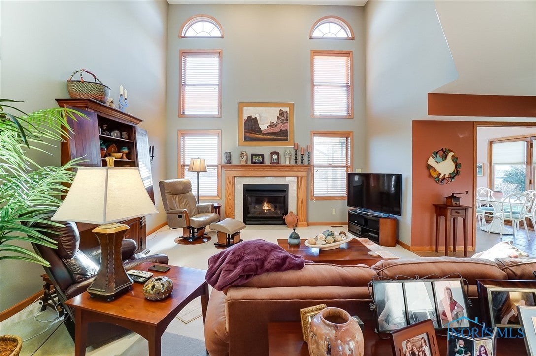 22708 Ault Road Perrysburg, OH 43551 - Photo 10 of 49 Gallery Image 10
