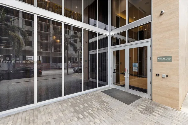 $2,850 | 1010 Southwest 2nd Avenue, Unit 710, Miami, FL 33130