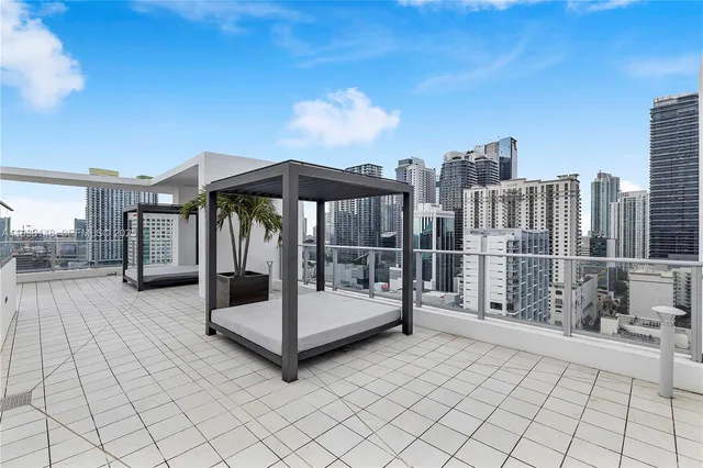 $2,850 | 1010 Southwest 2nd Avenue, Unit 710, Miami, FL 33130