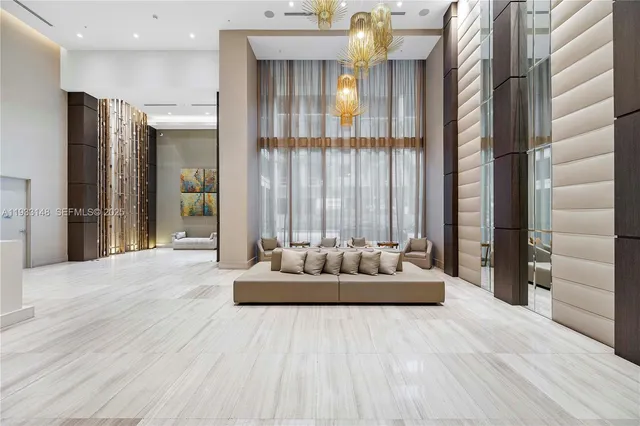 $2,850 | 1010 Southwest 2nd Avenue, Unit 710, Miami, FL 33130