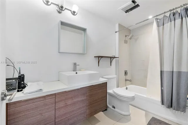 $2,850 | 1010 Southwest 2nd Avenue, Unit 710, Miami, FL 33130