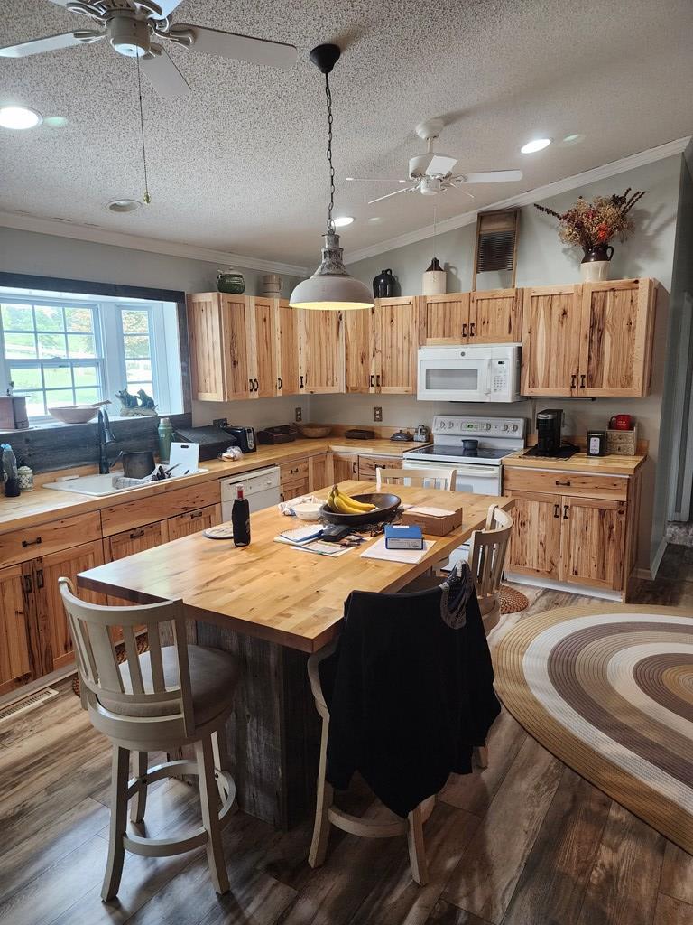 281 Arrowhead Road Fancy Gap, VA 24328 - Photo 32 of 44 Gallery Image 32