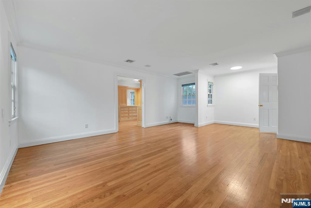 195 Elm Road Englewood, NJ 07631 - Photo 35 of 49