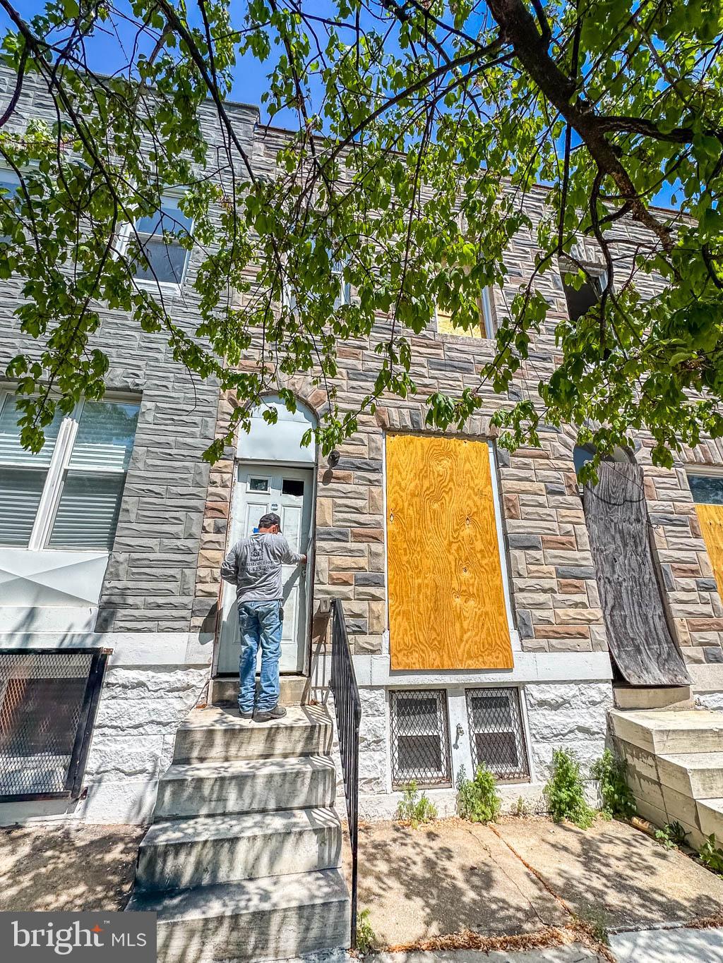 2012 East Lafayette Avenue Baltimore, MD 21213 - Photo 1 of 9