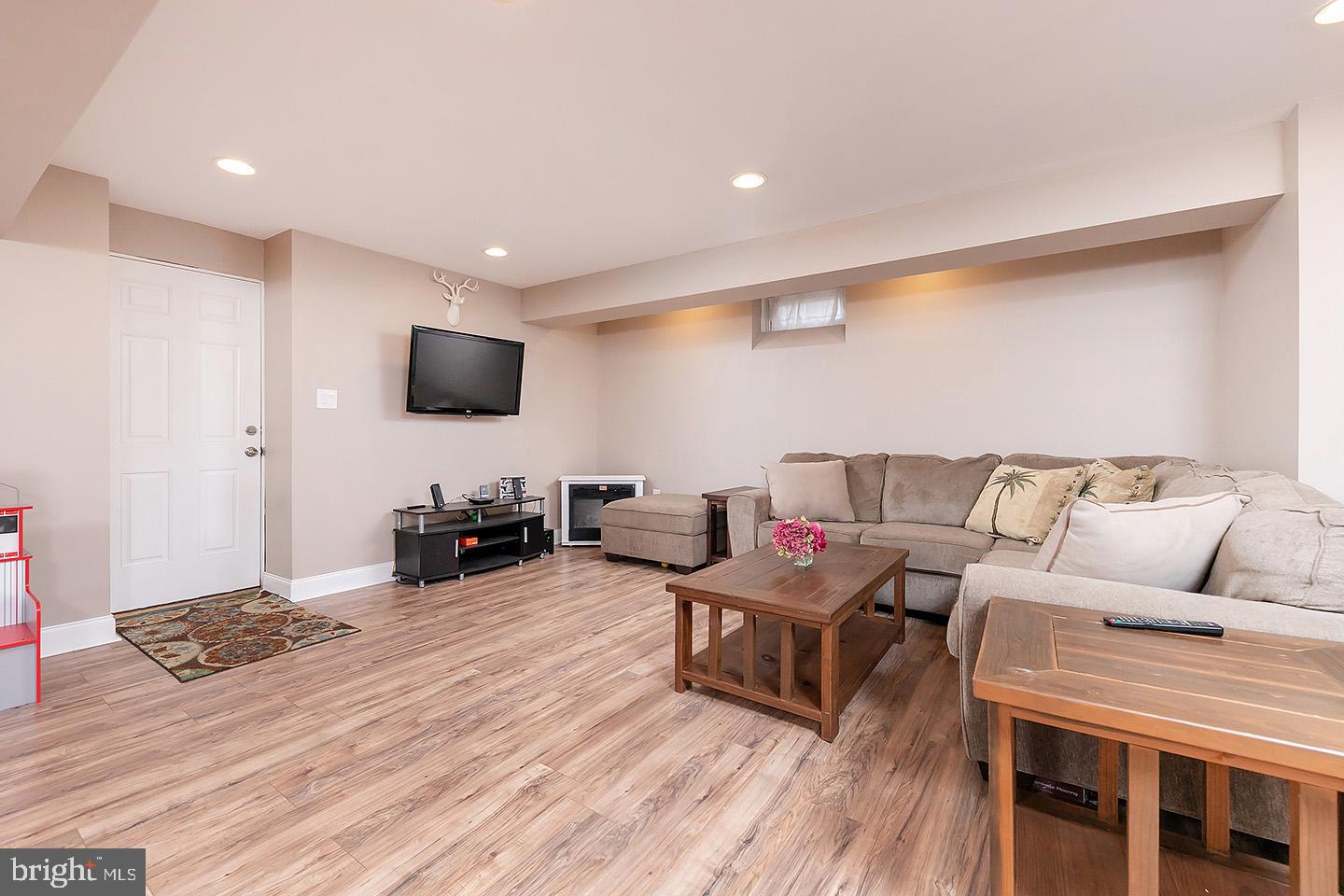 323 Windsor Road Mullica Hill, NJ 08062 - Photo 20 of 26 Gallery Image 20