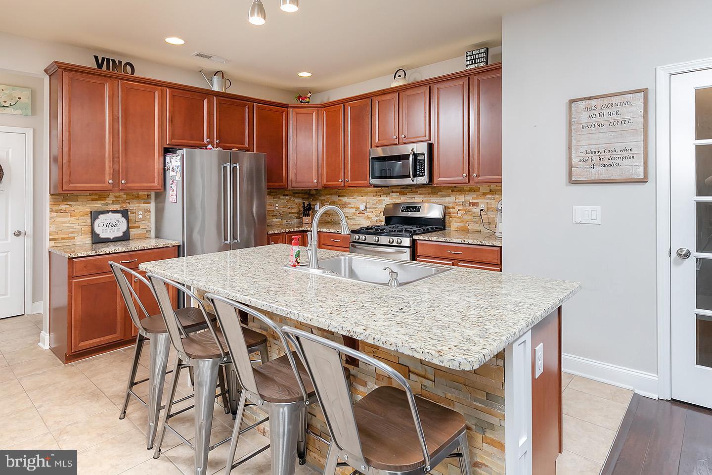 323 Windsor Road Mullica Hill, NJ 08062 - Photo 5 of 26 Gallery Image 5
