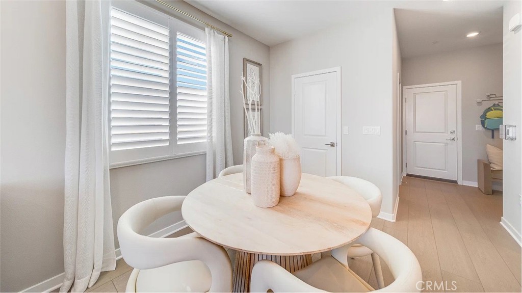 2593 Cloudview Privado Ontario, CA 91761 - Photo 10 of 19 Residence 3 Model - not homesite