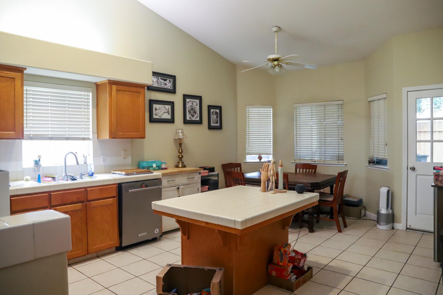 2098 East Revere Road Fresno, CA 93720 - Photo 9 of 19