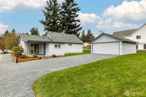 $600,000 | 9229 South 200th Street, Kent, WA 98031