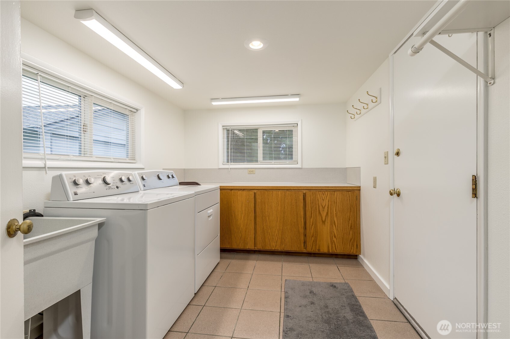 9229 South 200th Street Kent, WA 98031 - Photo 16 of 35 Gallery Image 16