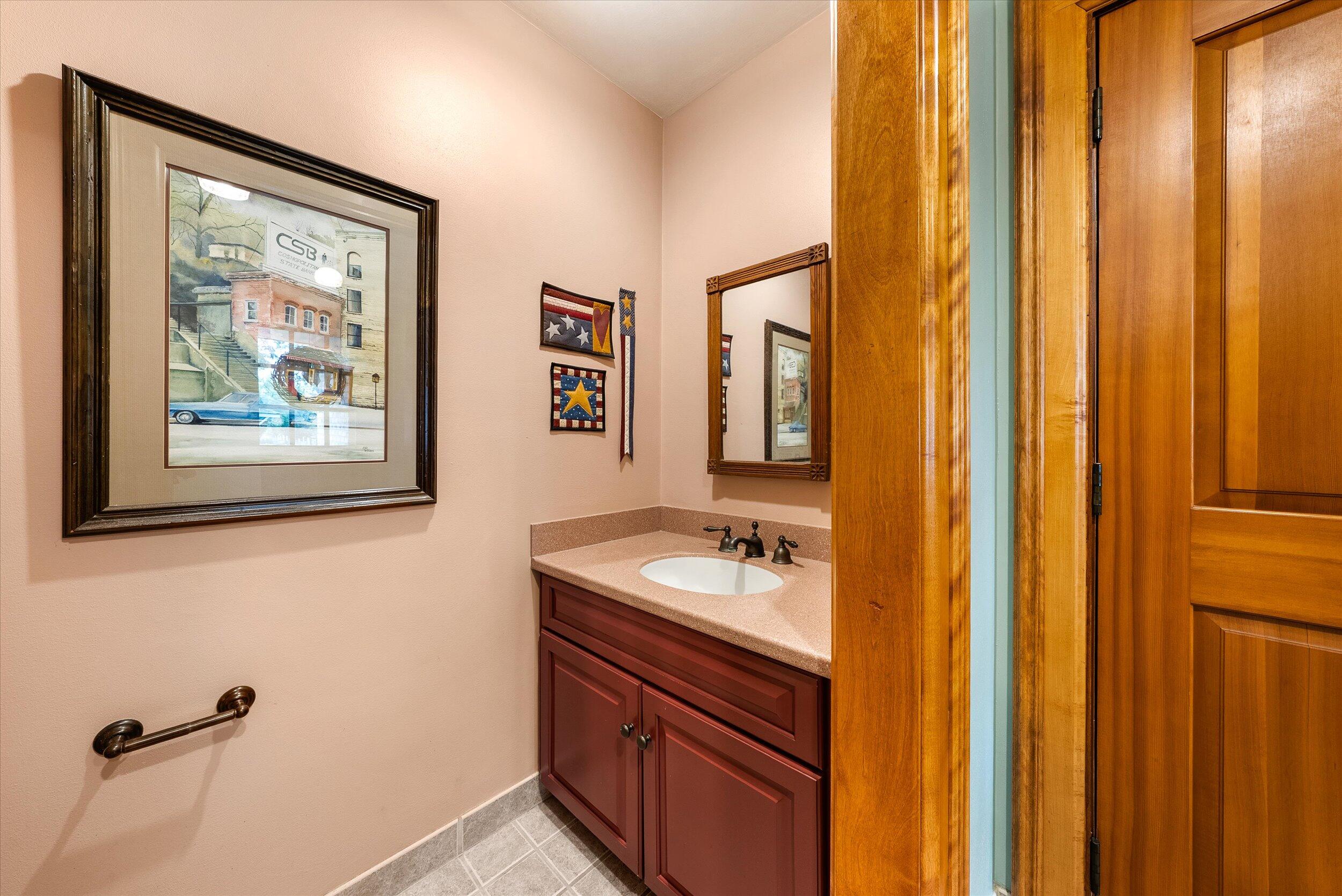 7918 Pleasant Valley Road Saukville, WI 53080 - Photo 35 of 117 Bathroom