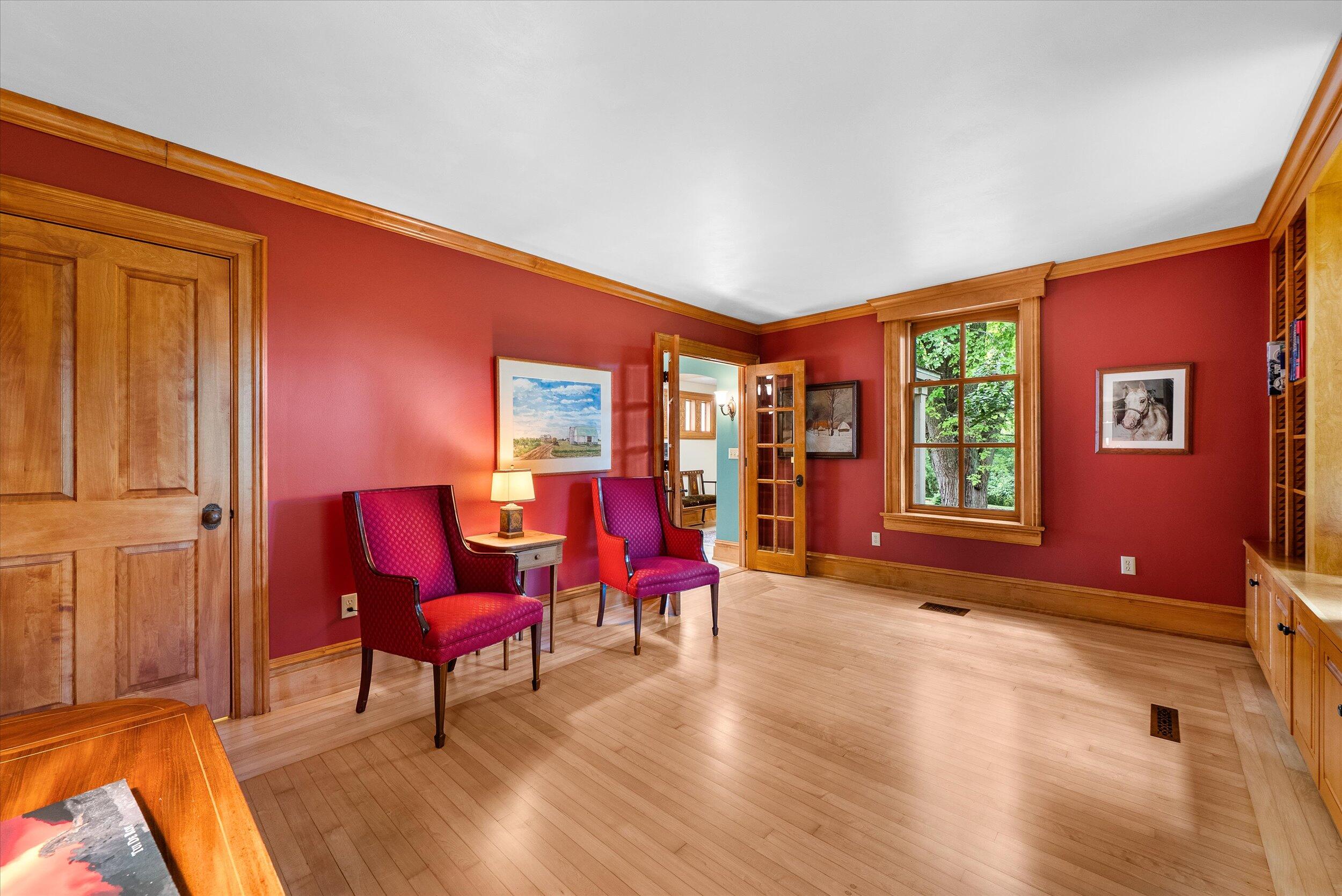 7918 Pleasant Valley Road Saukville, WI 53080 - Photo 39 of 117 Library