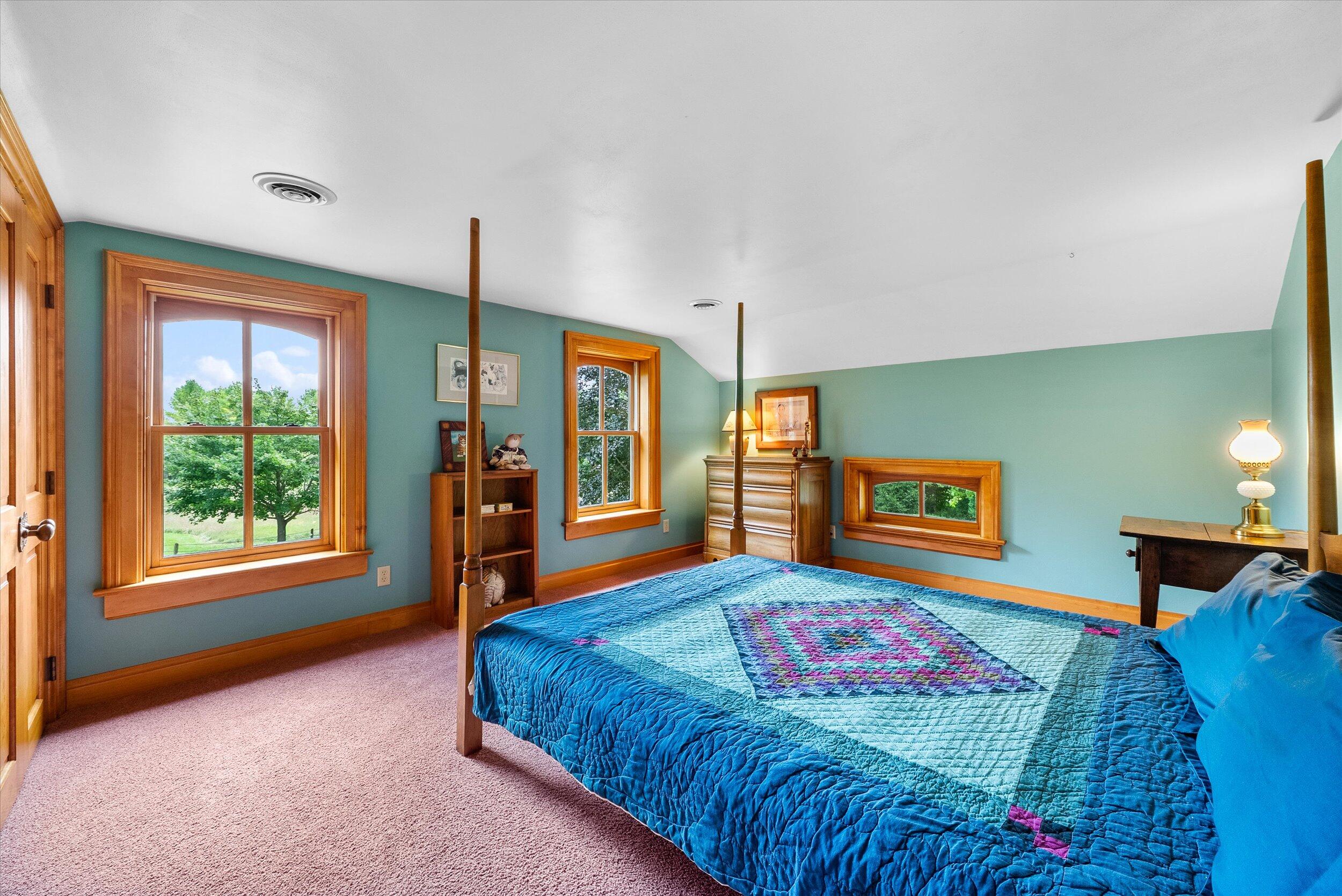 7918 Pleasant Valley Road Saukville, WI 53080 - Photo 49 of 117 Bedroom