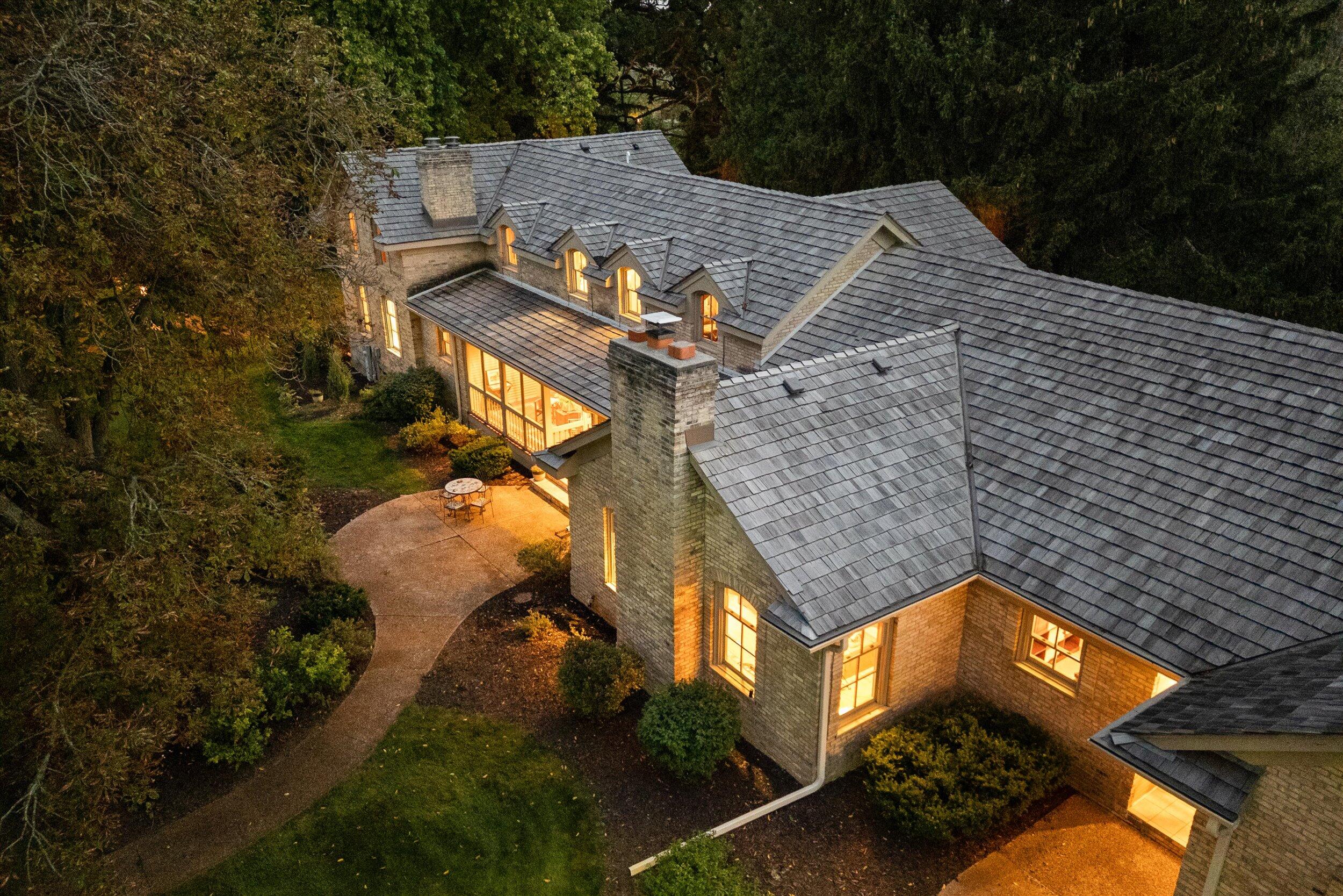 7918 Pleasant Valley Road Saukville, WI 53080 - Photo 73 of 117 Front Exterior