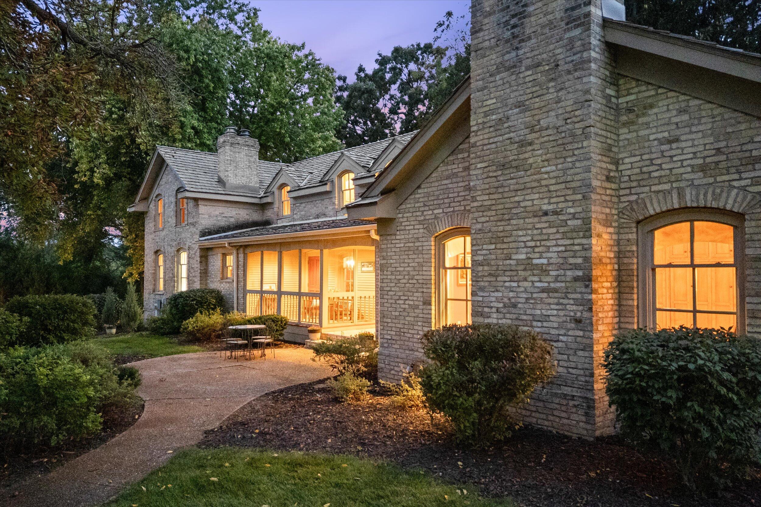 7918 Pleasant Valley Road Saukville, WI 53080 - Photo 79 of 117 Front Exterior