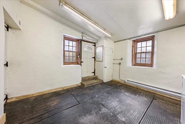 $1,999,000 | 7918 Pleasant Valley Road, Saukville, WI 53080