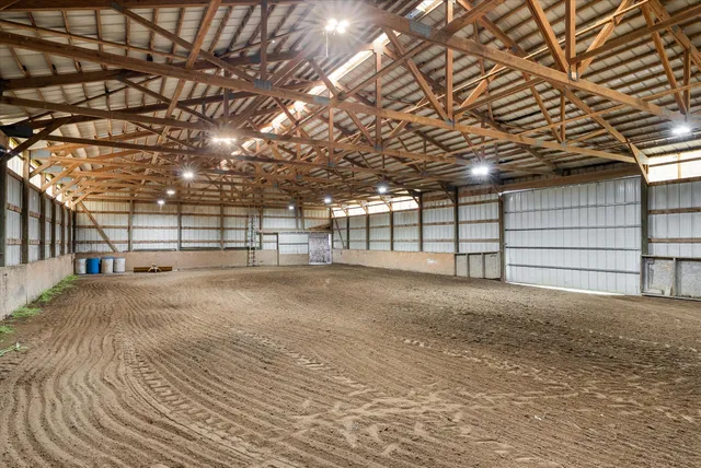 $1,999,000 | 7918 Pleasant Valley Road, Saukville, WI 53080