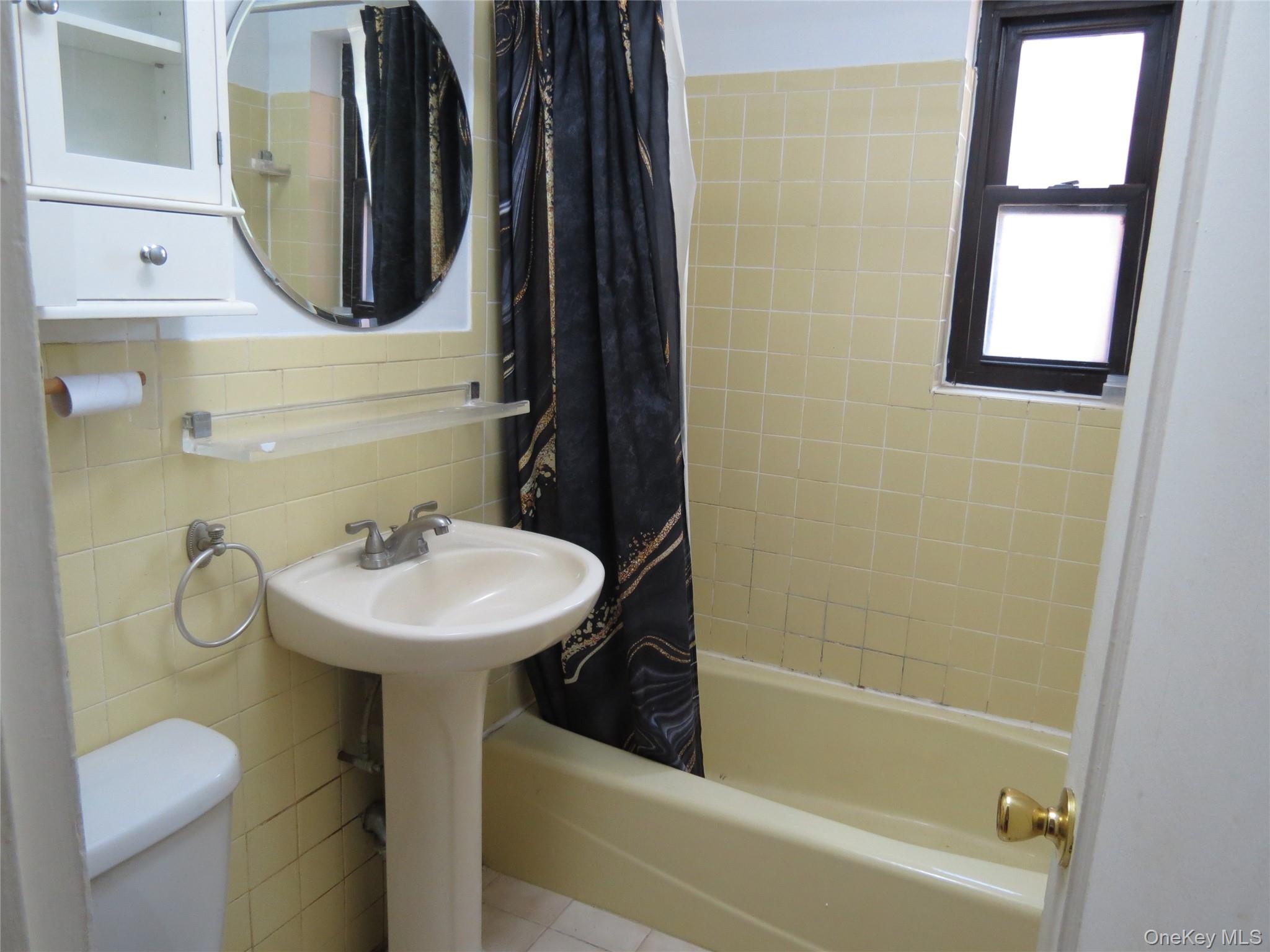 147-14 84th Road, Unit 2A Queens, NY 11435 - Photo 20 of 36