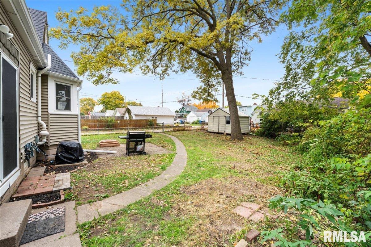 2332 14th Avenue Moline, IL 61265 - Photo 11 of 41