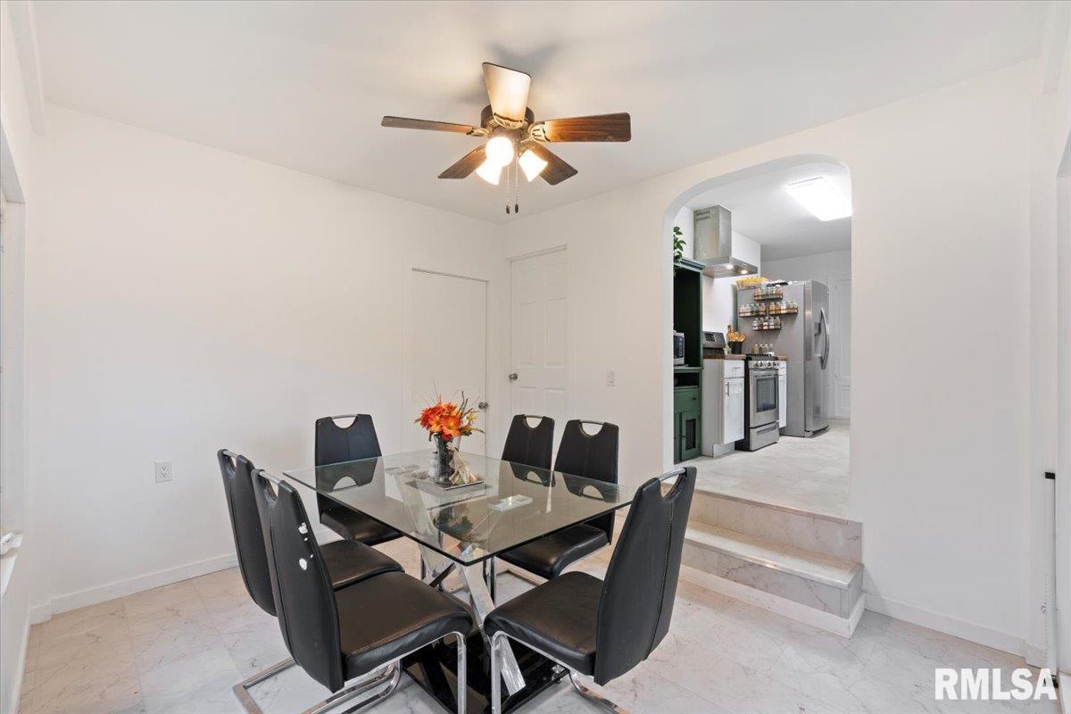 2332 14th Avenue Moline, IL 61265 - Photo 23 of 41