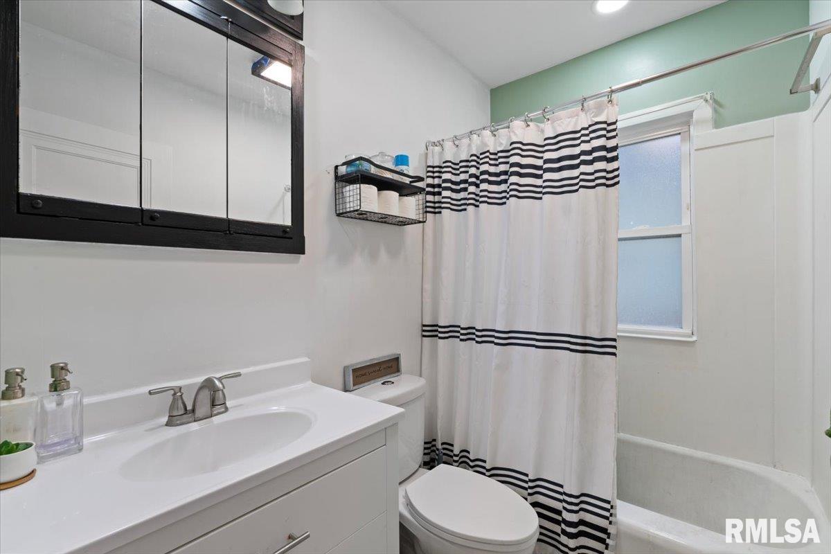 2332 14th Avenue Moline, IL 61265 - Photo 37 of 41