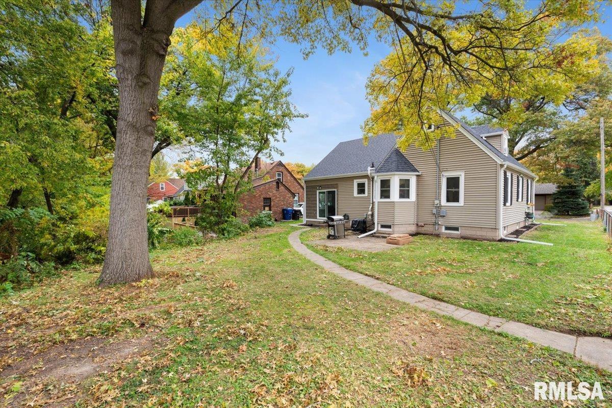 2332 14th Avenue Moline, IL 61265 - Photo 8 of 41