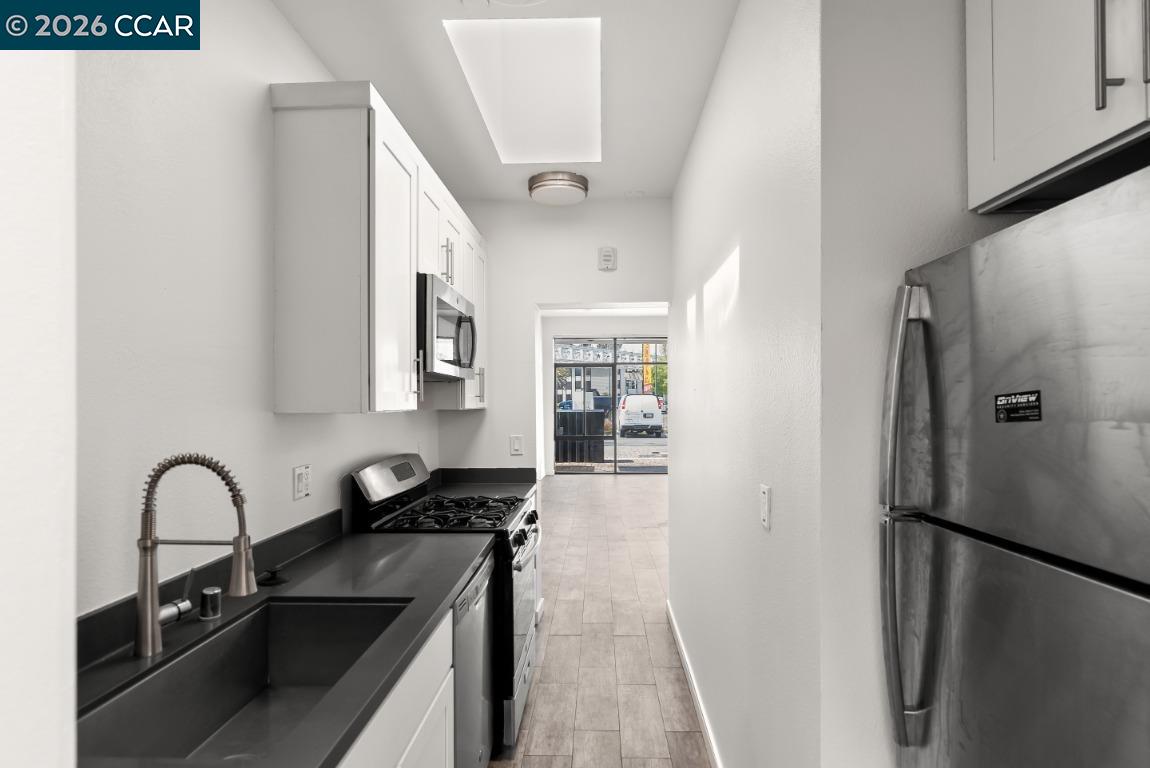 646 Hegenberger Road Oakland, CA 94621 - Photo 8 of 13