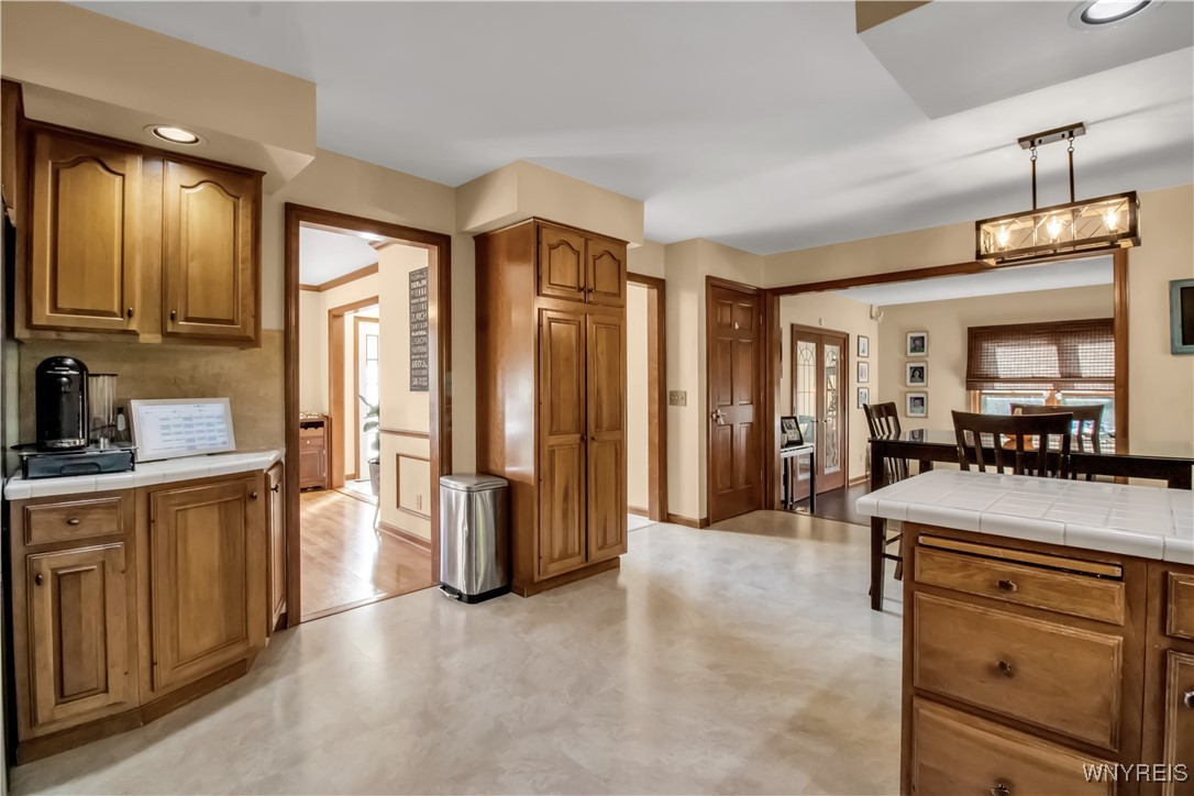 76 Southpoint Drive Lancaster, NY 14086 - Photo 16 of 45