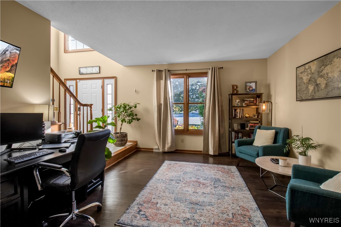 76 Southpoint Drive Lancaster, NY 14086 - Photo 9 of 45