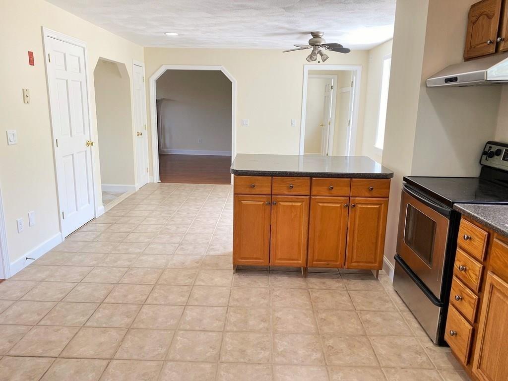 15 Reservoir Road Gloucester, MA 01930 - Photo 8 of 30 Gallery Image 8