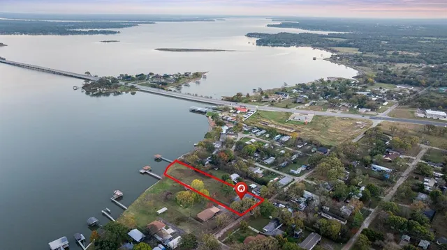 $3,200 | 327 Nob Hill Lane, Seven Points, TX 75143