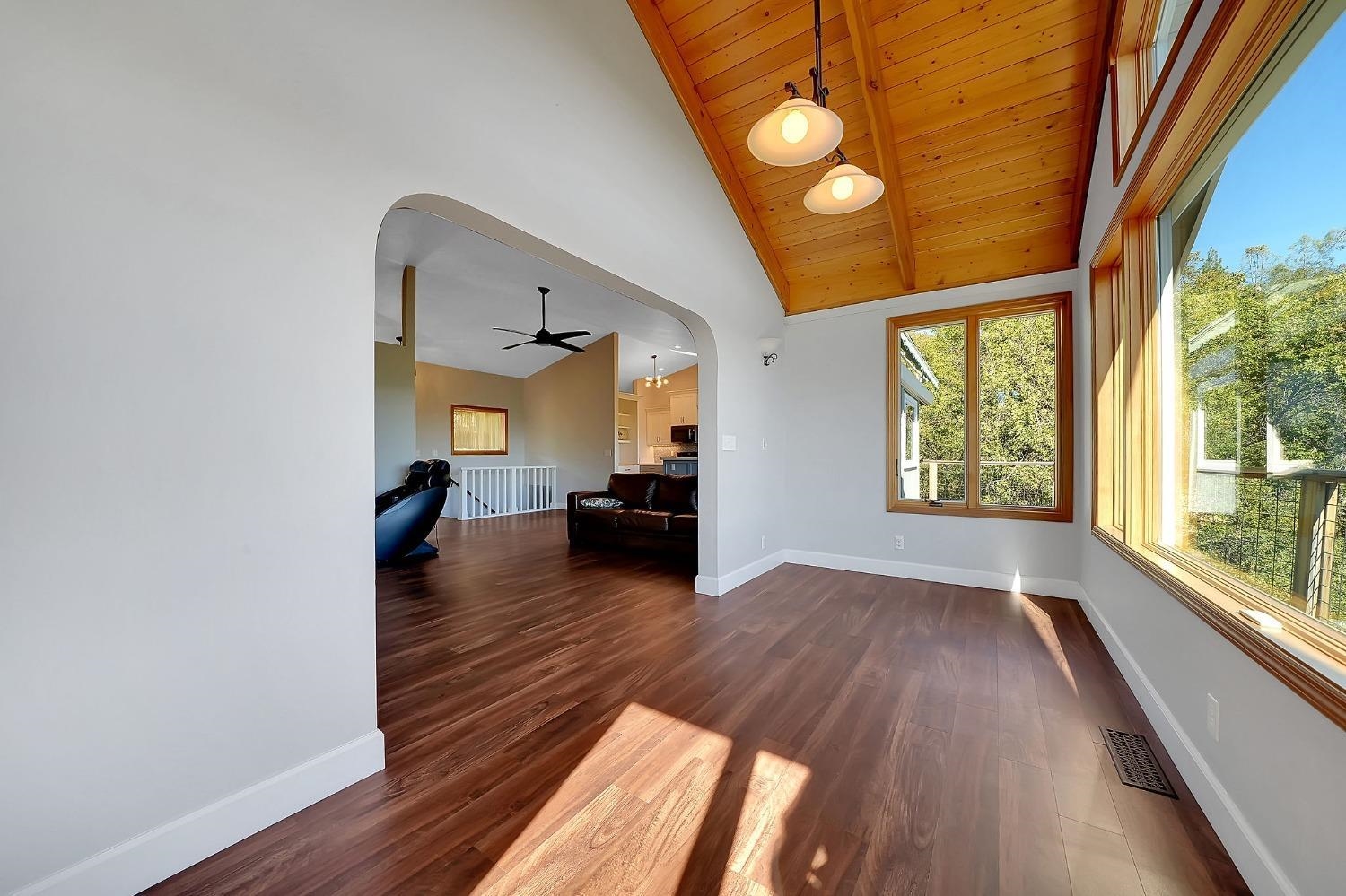 5569 Campfire Court Murphys, CA 95247 - Photo 12 of 57