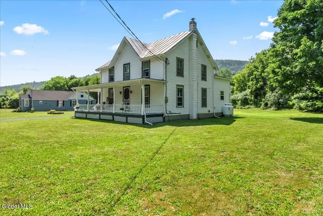 $257,000 | 125 Church Street, Howes Cave, NY 12092