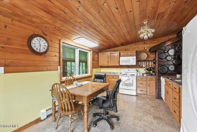 $257,000 | 125 Church Street, Howes Cave, NY 12092