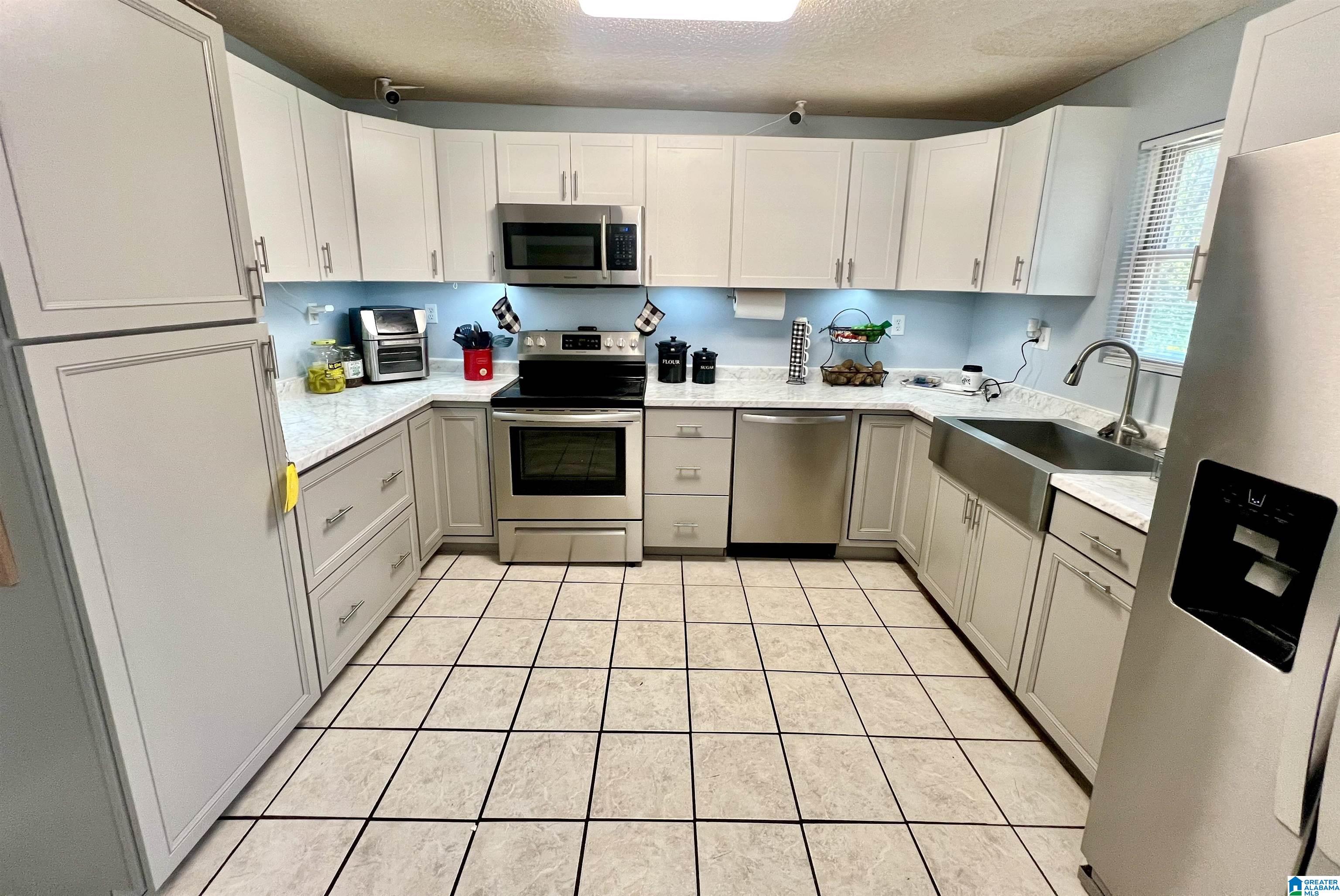 165 Dove Cove Road Talladega, AL 35160 - Photo 17 of 29